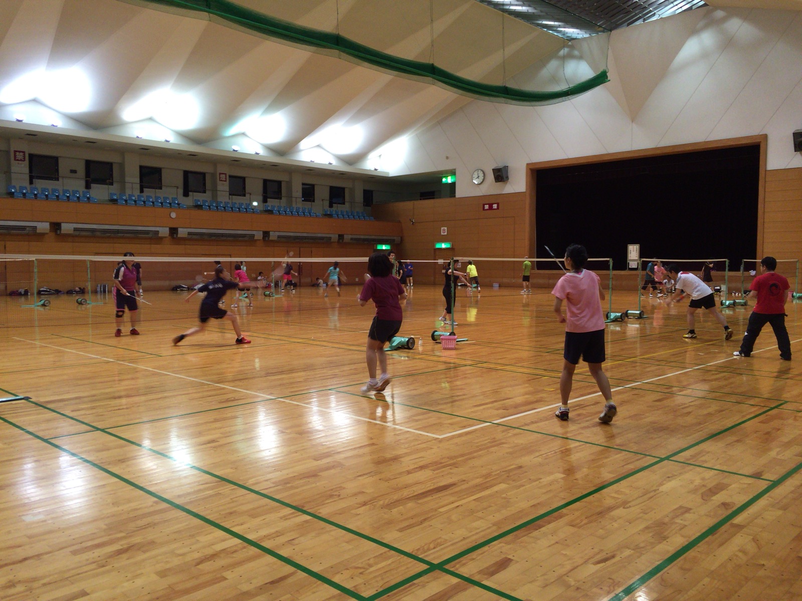 3連休3日連続バドミントンの初日。