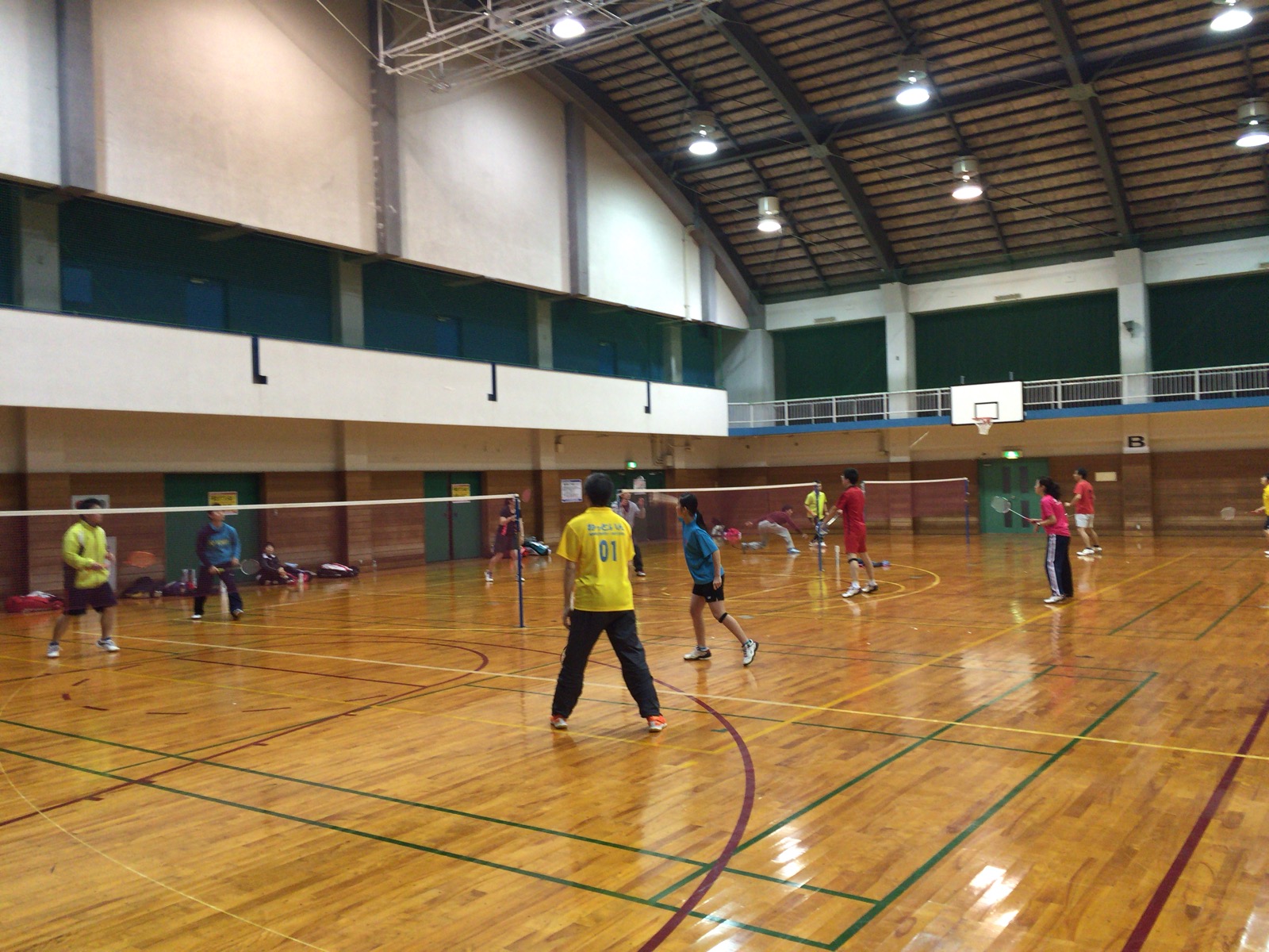 横浜市緑区 年齢別バドミントン大会に参戦！1日4本のガットを切るバドミントン人生初体験してきました～(^^;